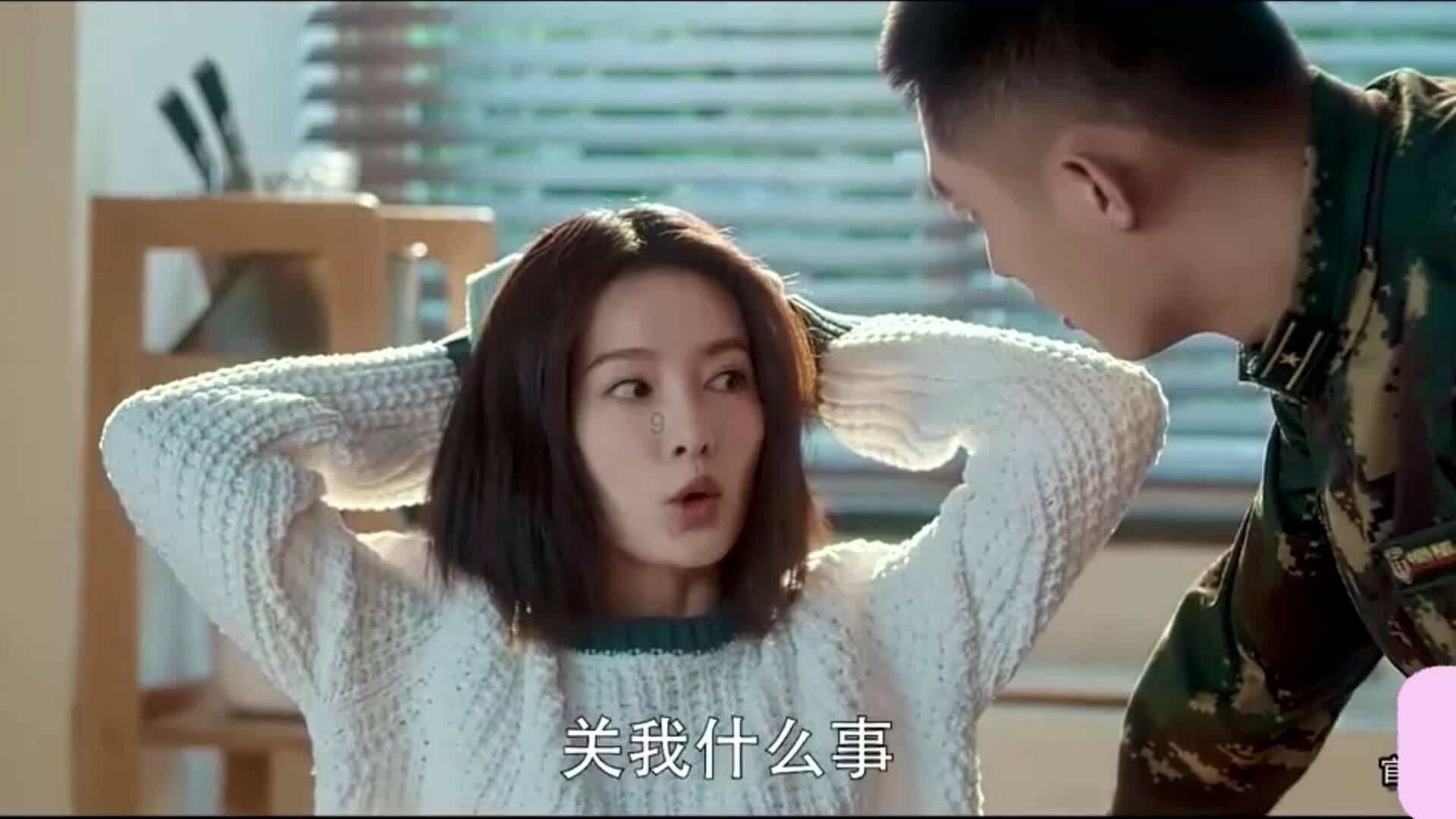 摆动小圆球