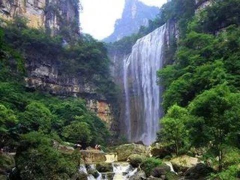 南北互换过春节让海南旅游订单量增长近4倍,三亚上榜国内十大热门目的地