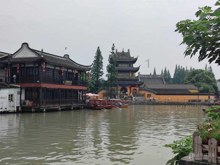 多彩时尚美发沙龙